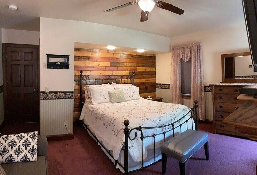 Black River Inn Bed And Breakfast