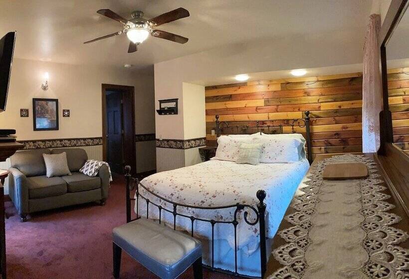 Black River Inn Bed And Breakfast