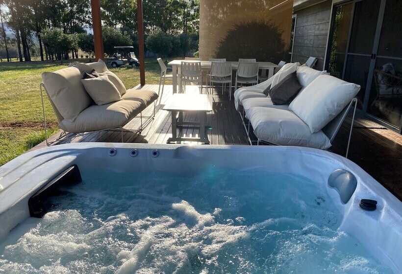 Blackwattle Luxury Retreats