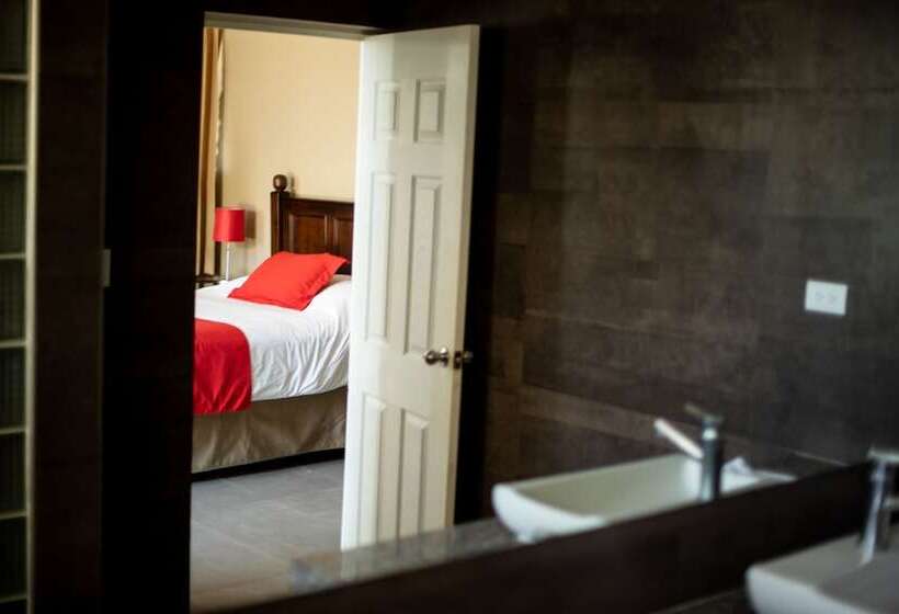 Casa De Mar Hotel And Villas