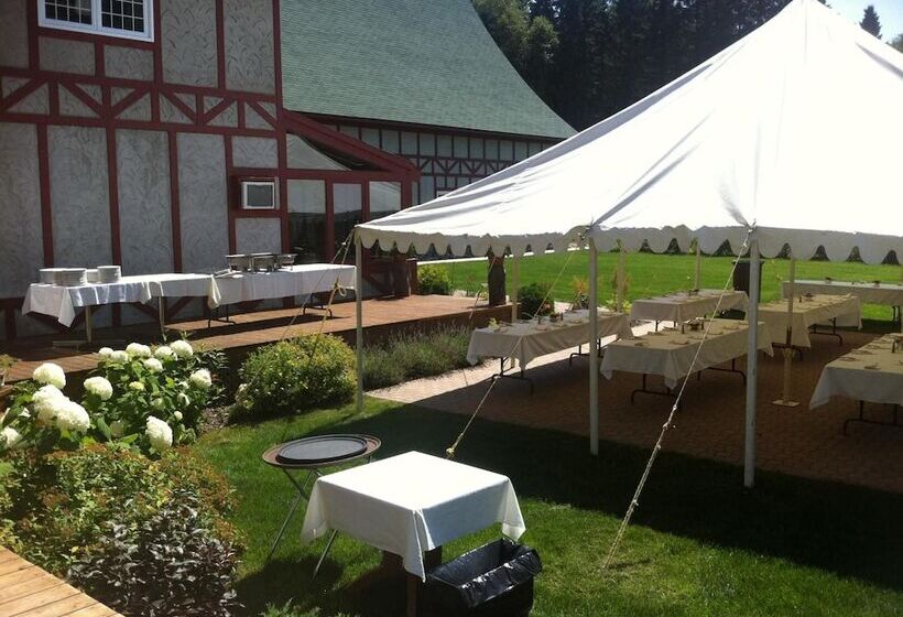 Pathsaala Inn & Restaurant