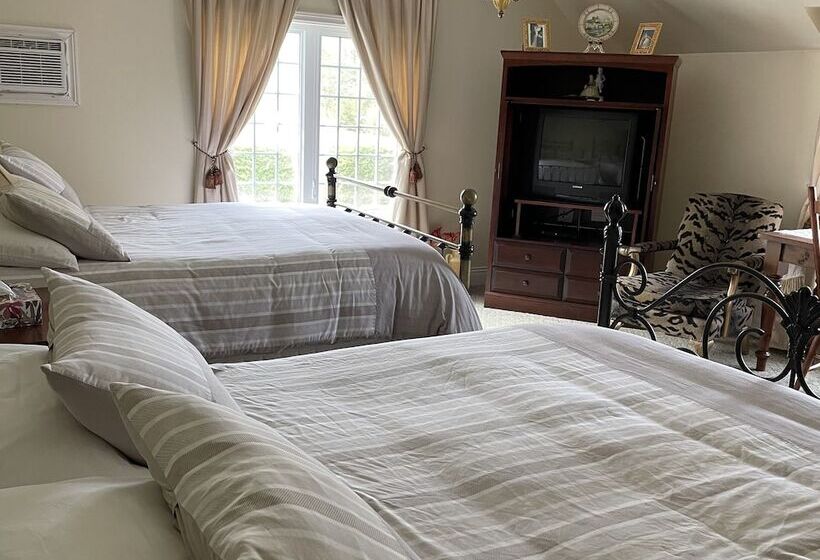 Pathsaala Inn & Restaurant