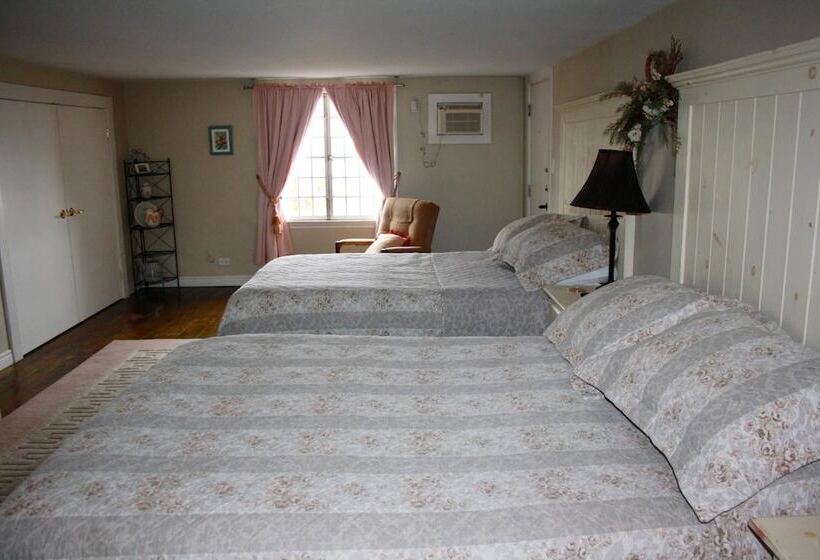 Pathsaala Inn & Restaurant