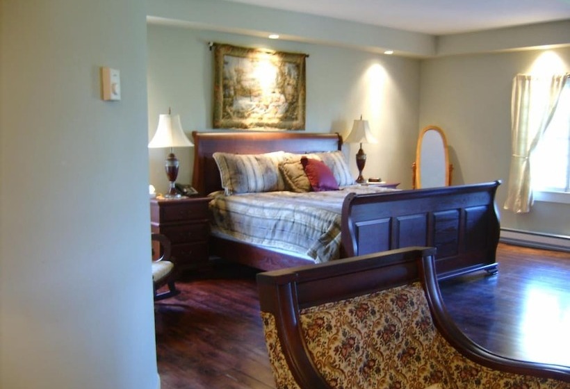 Pathsaala Inn & Restaurant