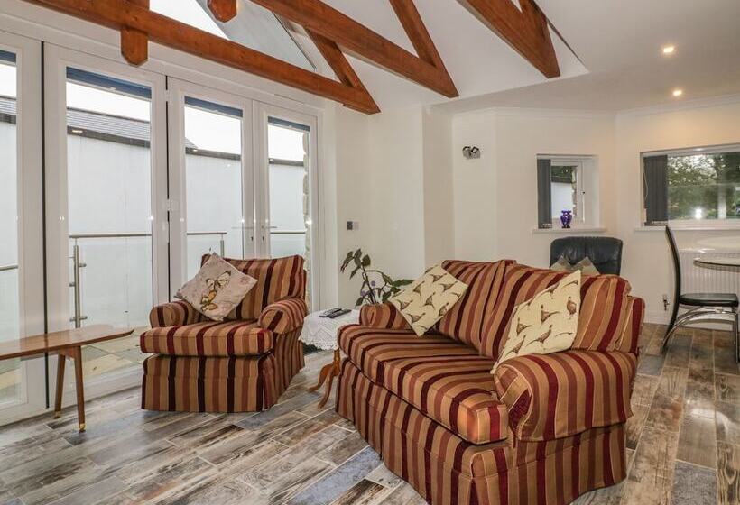 Chapel Green Studio 2