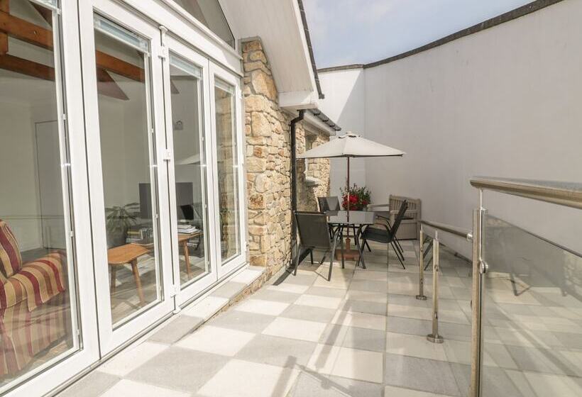 Chapel Green Studio 2