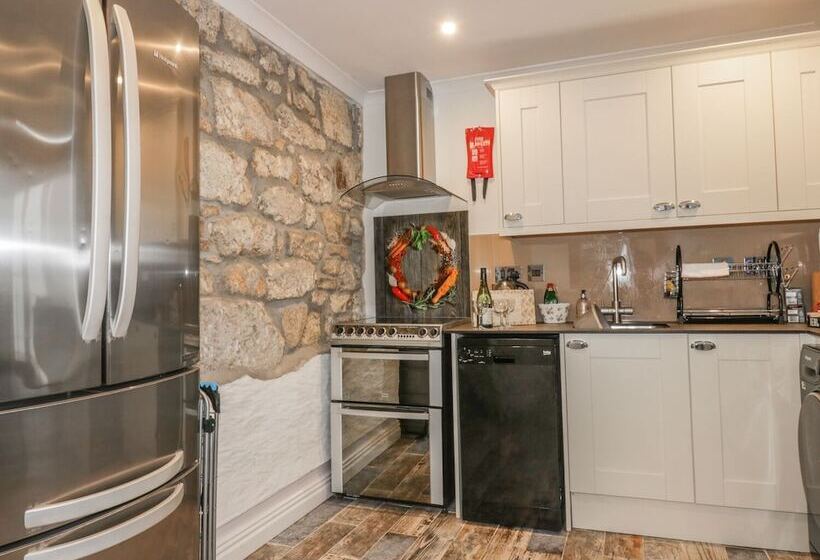 Chapel Green Studio 2