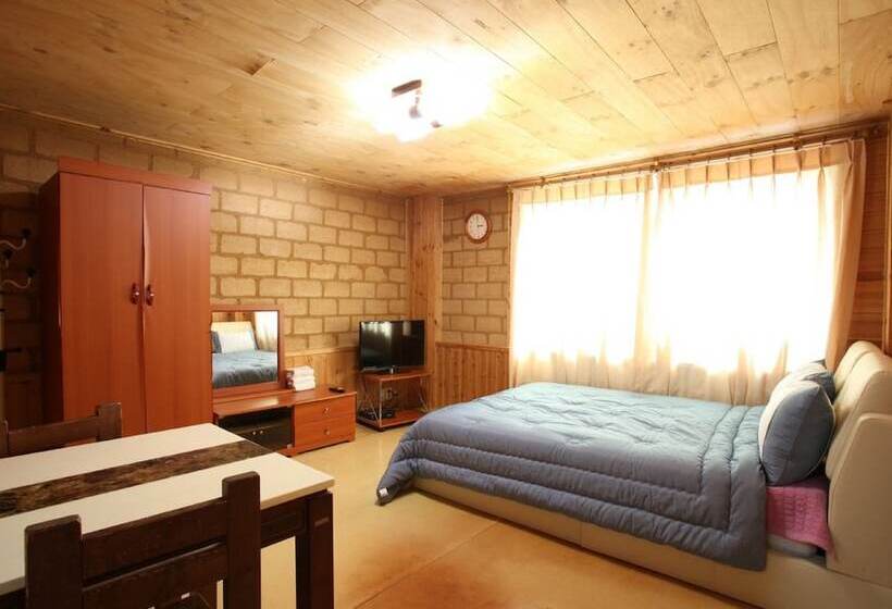 Chogajip Hwangto Pension