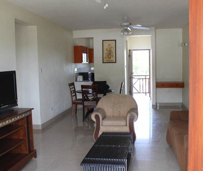 Choj Rentals   Sun Island Apartments