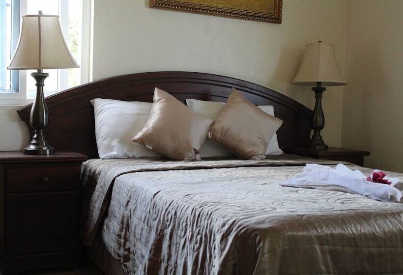 Choj Rentals   Sun Island Apartments