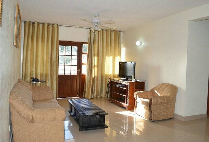 Choj Rentals   Sun Island Apartments