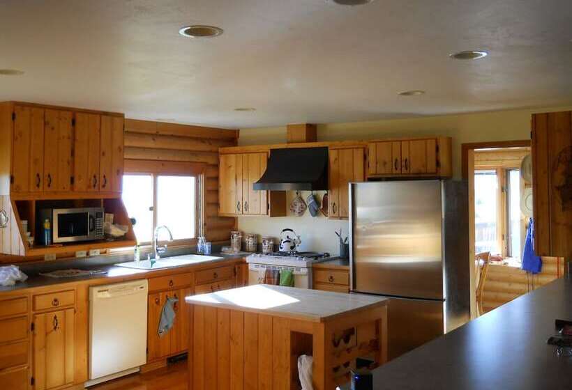 Fish Creek House Bed & Breakfast