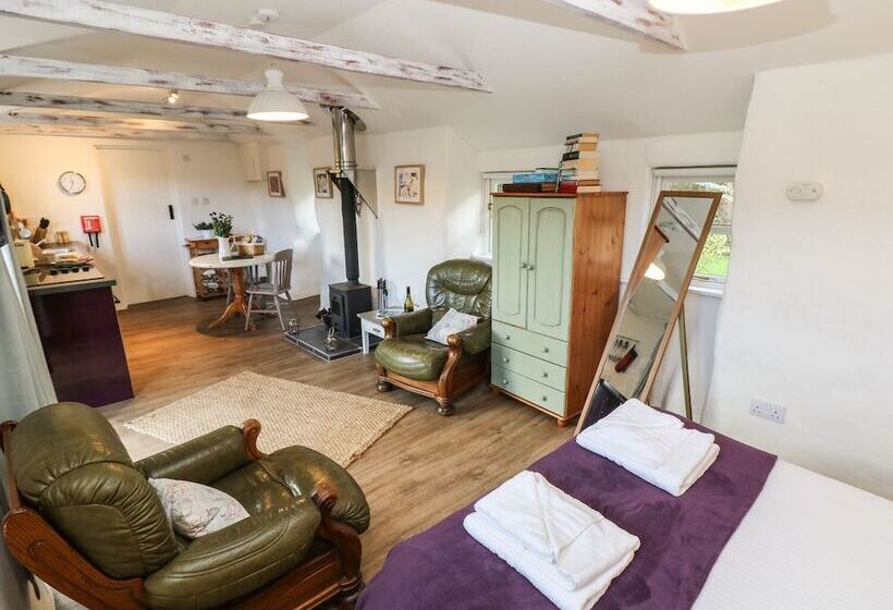 Five Elements Studio