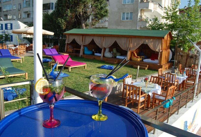 Grand Koru Otel Beach