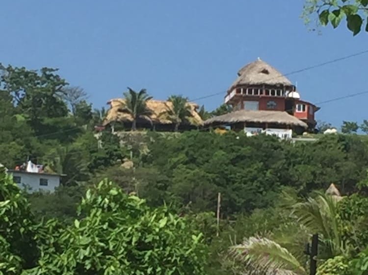 Hostal Alejo Monte Mar