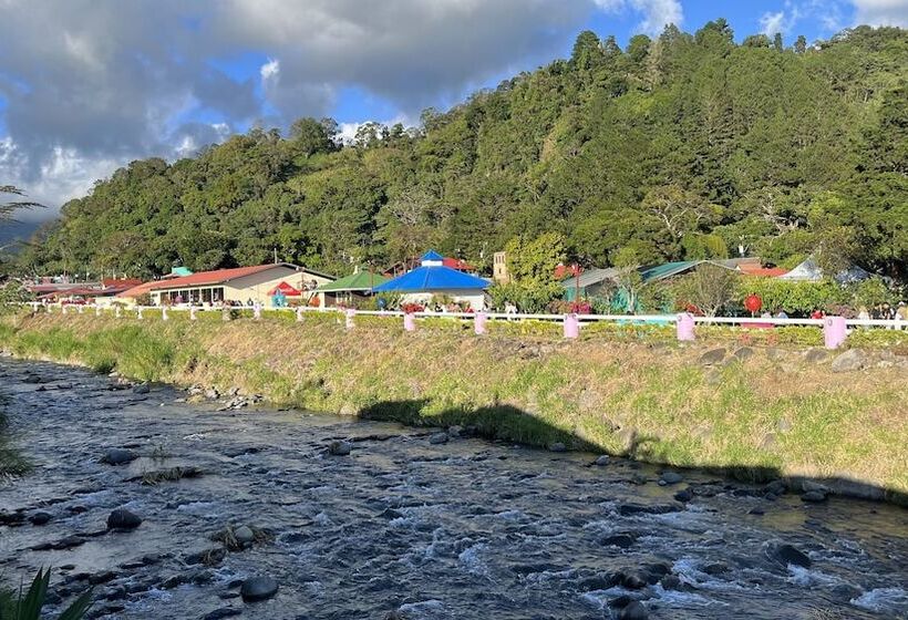 Hostal Sueños Del Río