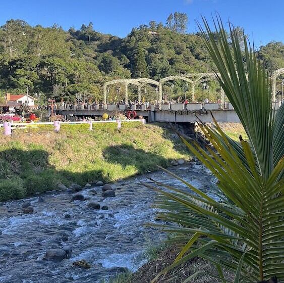 Hostal Sueños Del Río