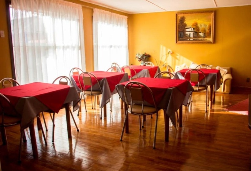 Hostal Taty S House