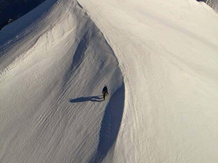 فندق Andes Lodge
