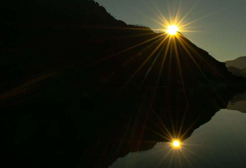 فندق Andes Lodge