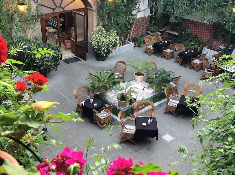 هتل Balneario La Encarnación