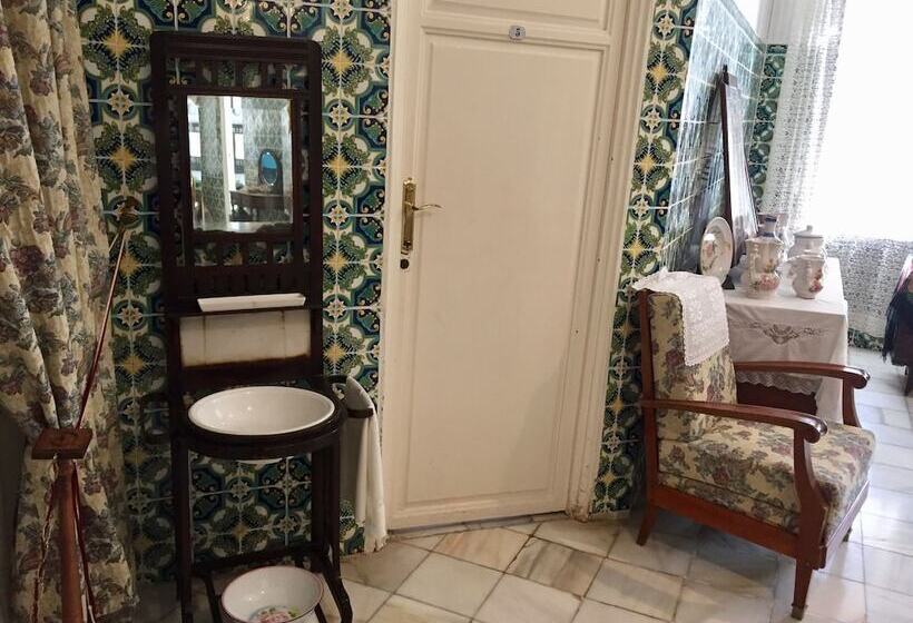 هتل Balneario La Encarnación