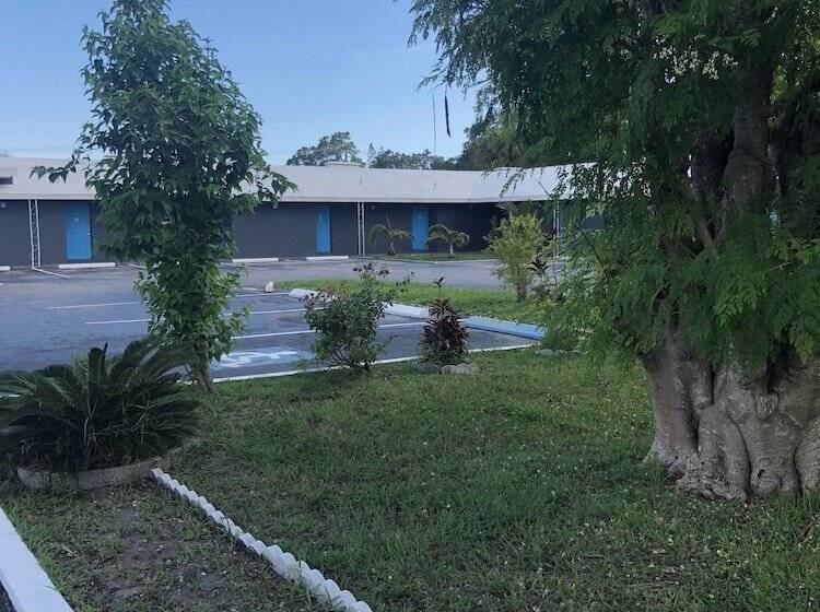 酒店 Bay Breeze Inn Bradenton Downtown