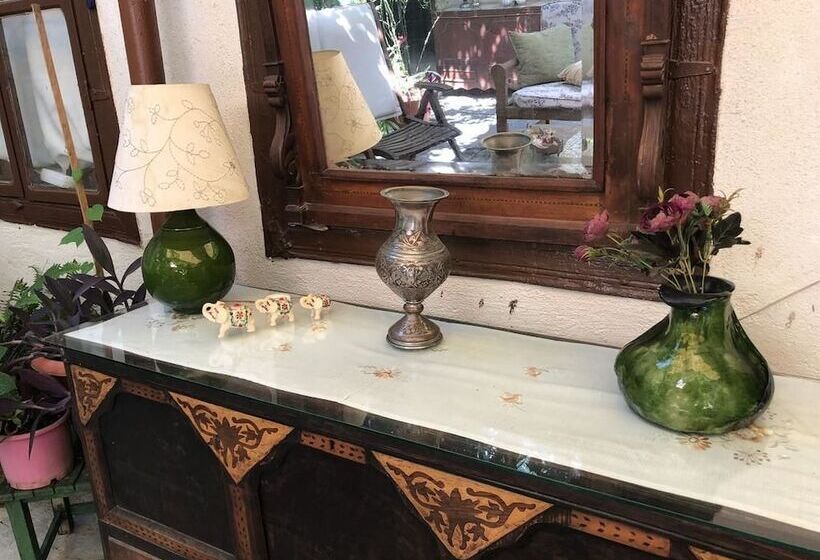 Отель Belkis Ev Pansiyon