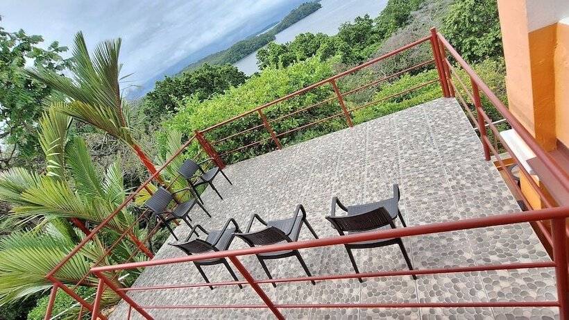 فندق Boca Chica Bay Eco Lodge