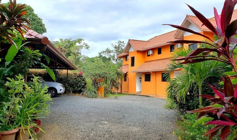 فندق Boca Chica Bay Eco Lodge