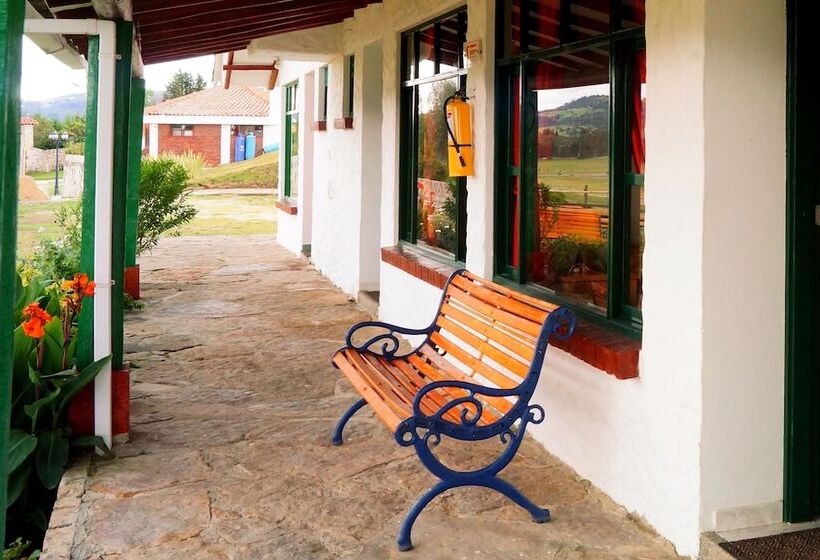 هتل Cabañas San Cayetano