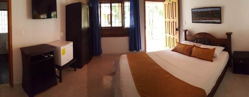 هتل Campestre La Capilla