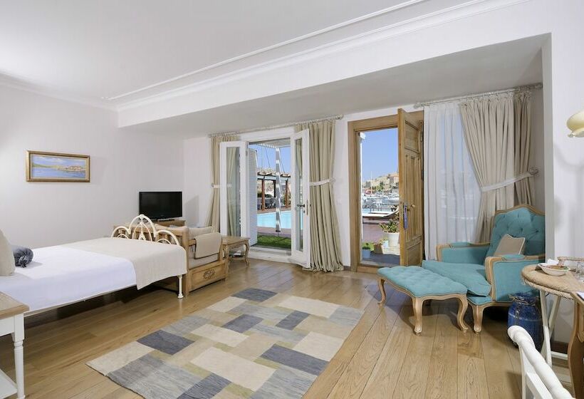 호텔 Cesme Marina Konukevi