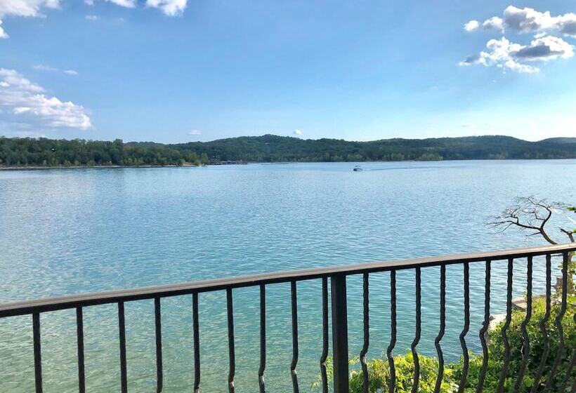 فندق D Monaco Luxury Resort