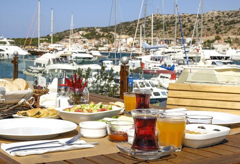호텔 Cesme Marina Konukevi