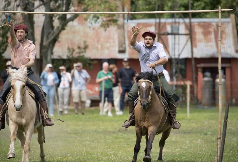 בית מלון כפרי Estancia La Bandada