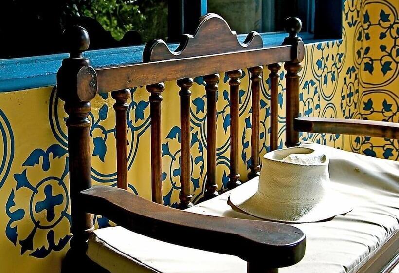 בית מלון כפרי Las Palmeras Inn