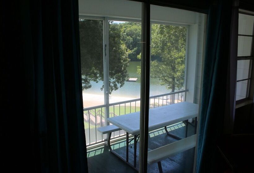 בית מלון כפרי Lynnhurst Family Resort