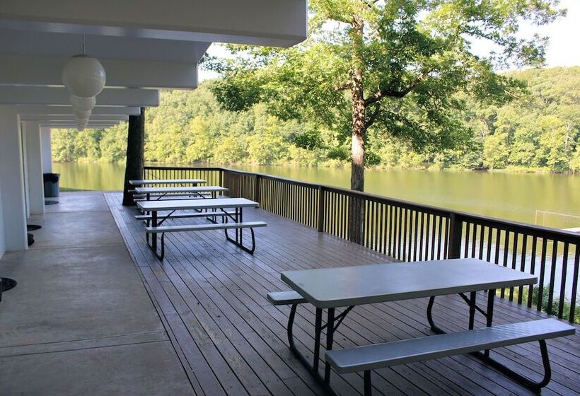 בית מלון כפרי Lynnhurst Family Resort