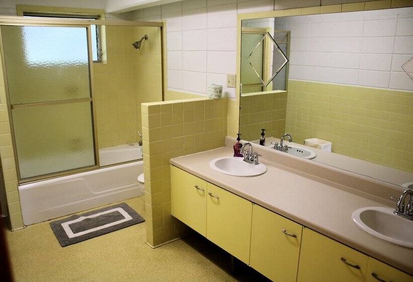 בית מלון כפרי Lynnhurst Family Resort