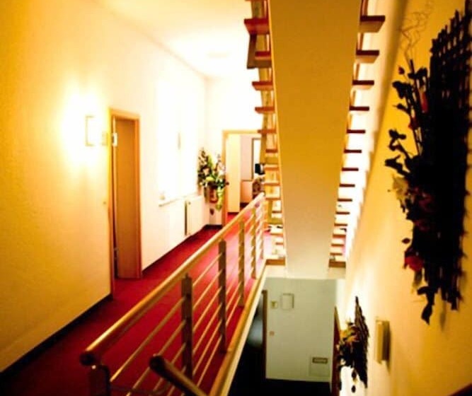 酒店 & Restaurant Taubennest