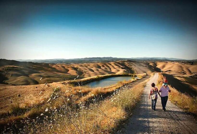 田舎風ホテル Agriturismo Le Crete