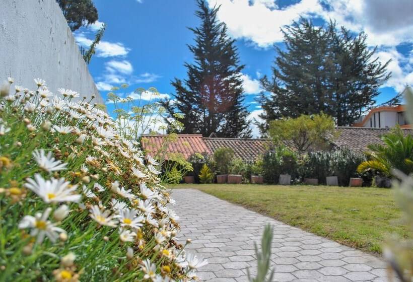 فندق ريفى Bella Vista Pujili