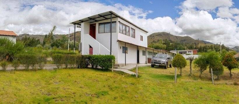 فندق ريفى Bella Vista Pujili