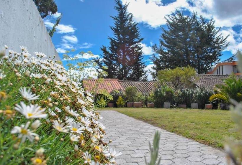 فندق ريفى Bella Vista Pujili