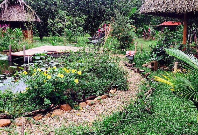 فندق Sattva Land