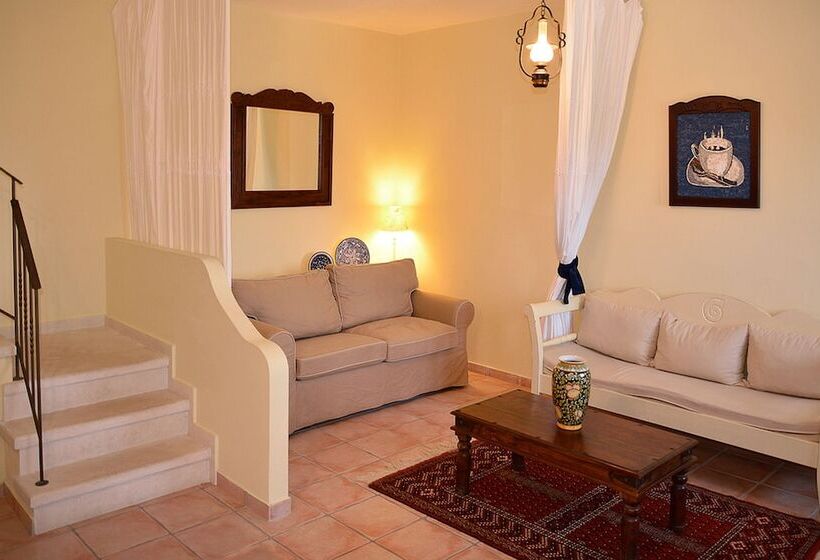 هتل Sitia, Greeceolive Coast Suites