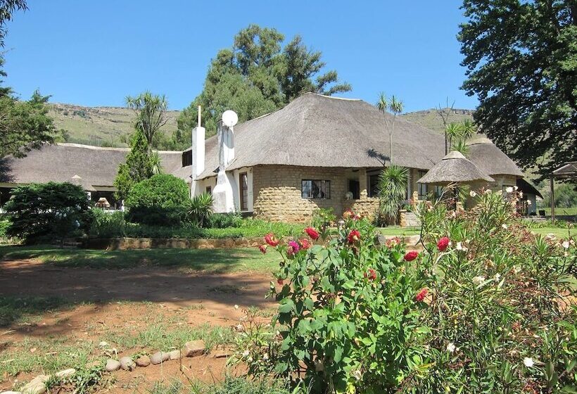 בית מלון כפרי St Bernards Peak Mountain Lodge