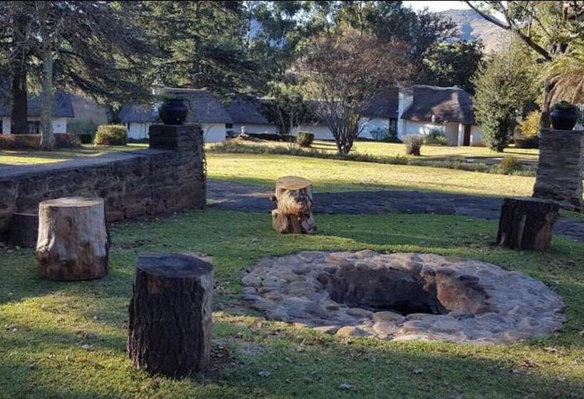 בית מלון כפרי St Bernards Peak Mountain Lodge