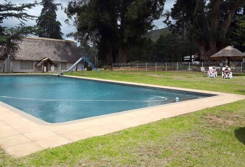 בית מלון כפרי St Bernards Peak Mountain Lodge